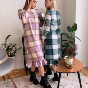 Купити плаття бузкового кольору з тонкого кашеміру в клітку для жінок онлайн