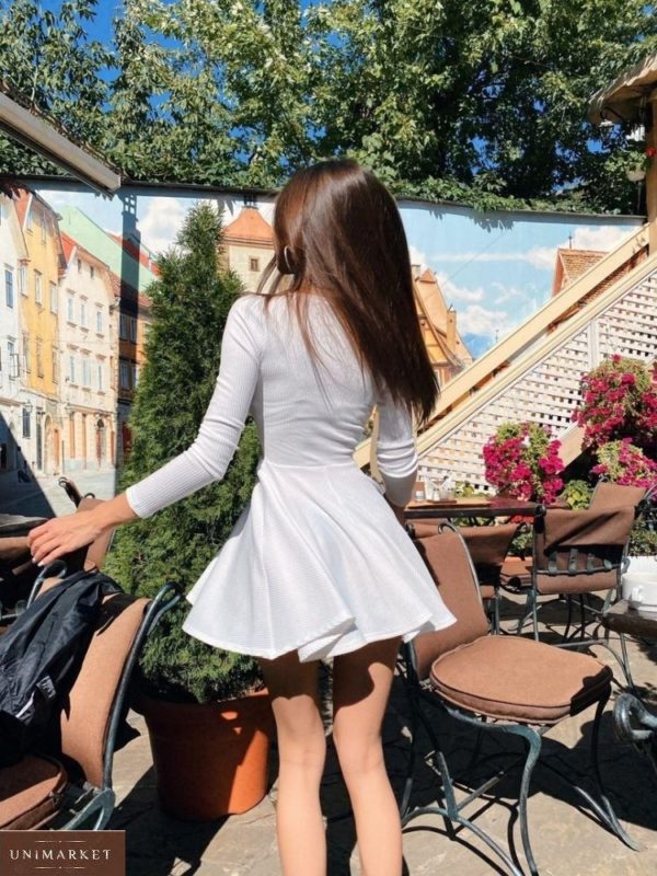 Замовити біле жіноче міні плаття зі спідницею-сонце з трикотажу в інтернеті
