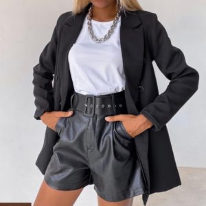 Купить женские черные шорты из эко кожи с ремнем в интернете