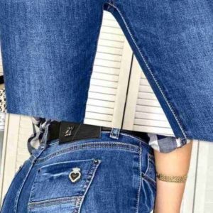 Замовити в інтернеті сині джинси американка з ременем в комплекті для жінок онлайн