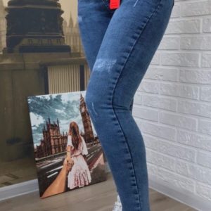 Купити жіночі стрейчеві джинси скіні з царапки в інтернеті сині