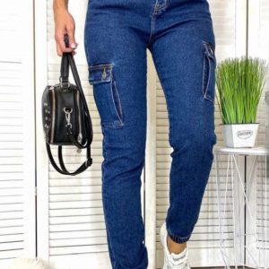 Приобрести женские стрейчевые джинсы Мом с боковыми карманами в интернете синего цвета