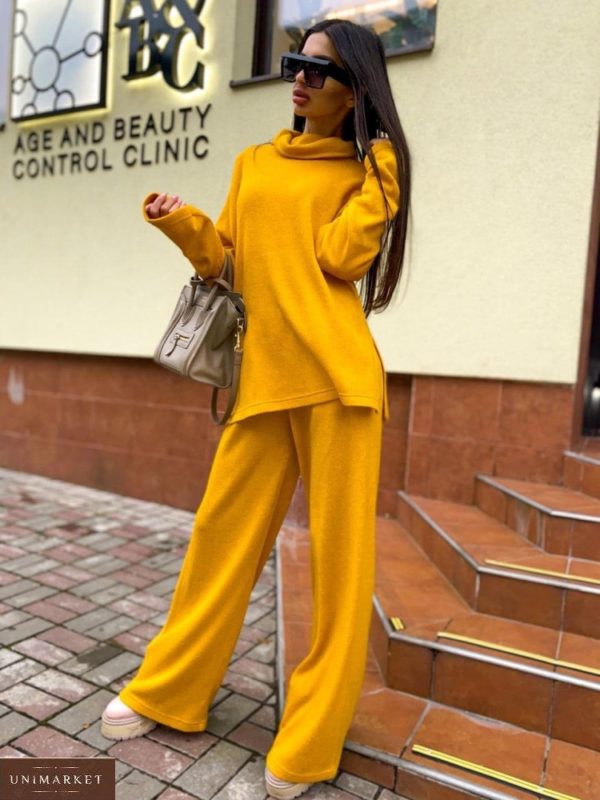 Купити жіночий жовтий на осінь вільний костюм з щільної ангори зі светром в інтернеті