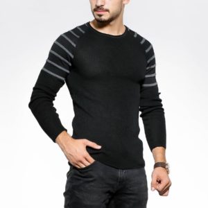Приобрести черного цвета свитер с полосками на плечах (размер 48-54) для мужчин дешево