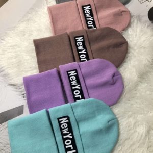 Купить дешево женский и мужской комплект New York: шапка и шарф разных цветов