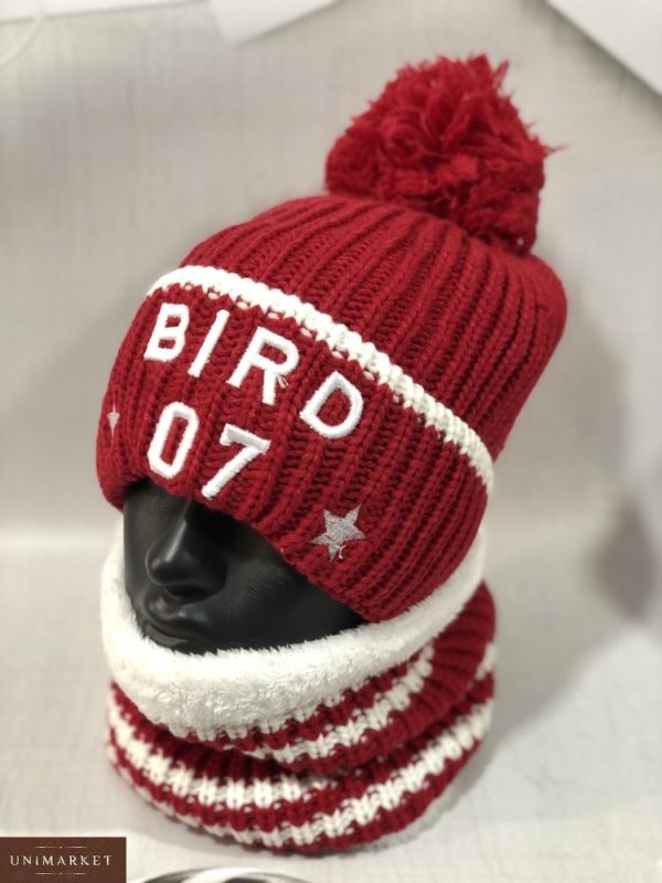 Купить бордовый женский теплый набор Bird: шапка с помпоном+шарф по скидке
