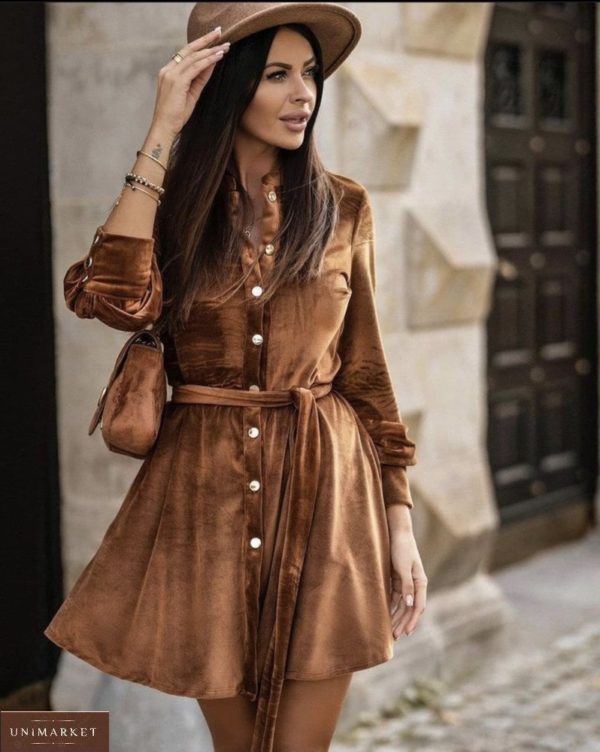 Купить женское велюровое коричневое платье-рубашка с поясом (размер 42-48) недорого