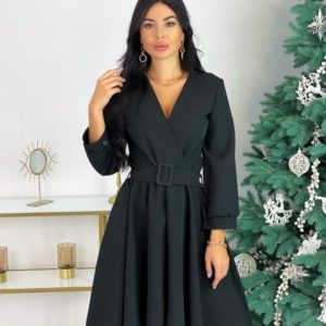 Замовити жіноче плаття з декольте і поясом (розмір 42-48) чорного кольору в Україні