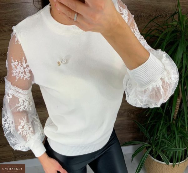 Заказать белого цвета женский свитер с рукавами из сетки с вышивкой онлайн