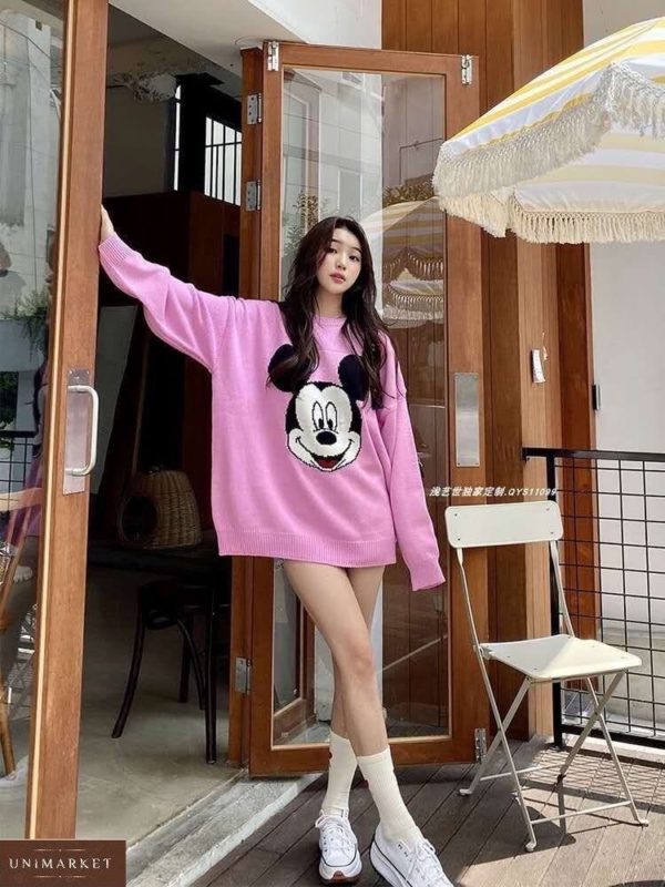 Купить недорого женский удлиненный свитер оверсайз с Микки Маусом (размер 42-48) розового цвета