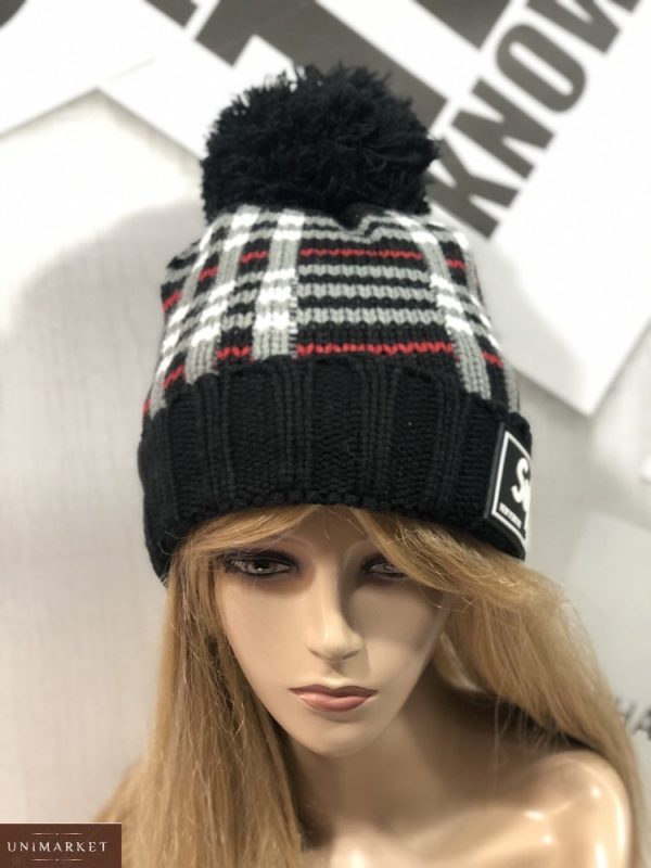 Купити чорну жіночу в'язану шапку на зиму в клітку онлайн