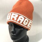 Купить оранжевую женскую. шерстяную шапку Garage по скидке