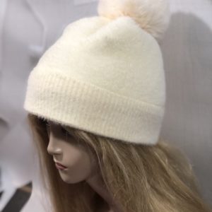 Купити білу вовняну шапку з альпаки недорого для жінок