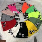 Купить шапку с принтом женскую и мужскую и надписью Karl разных цветов онлайн