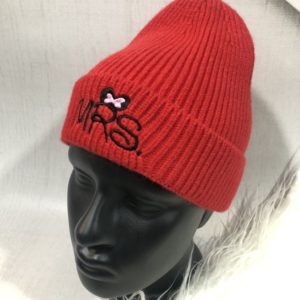 Купить красную шапку Mickey с надписью Mrs для женщин выгодно