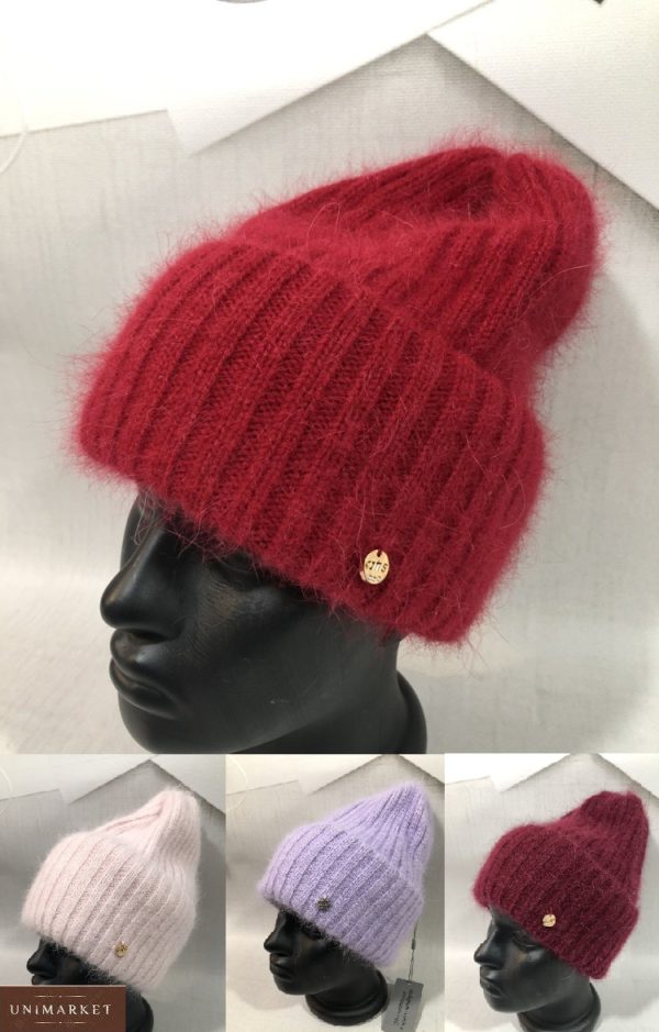 Приобрести красную, бордо, пудра, лиловую пушистую шапку для женщин с двойным отворотом по скидке