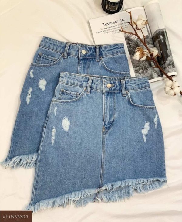 Купити жіночу асиметричну спідницю з джинса блакитного кольору з необробленим краєм по знижці