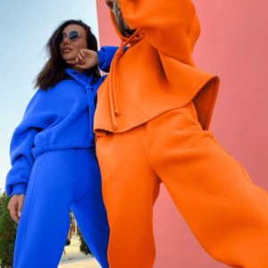 Замовити електрик, оранж жіночий теплий костюм оversize з коротким худі онлайн