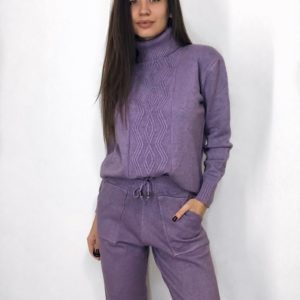 Замовити фіолетовий в'язаний жіночий костюм зі светром під шию на зиму онлайн