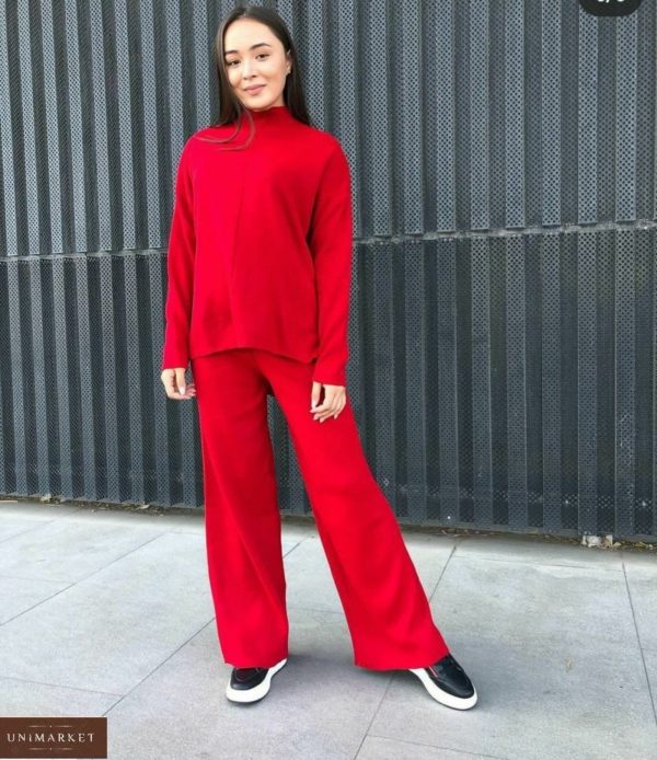 Замовити червоного кольору жіночий костюм машинної в'язки: светр + широкі штани в інтернеті