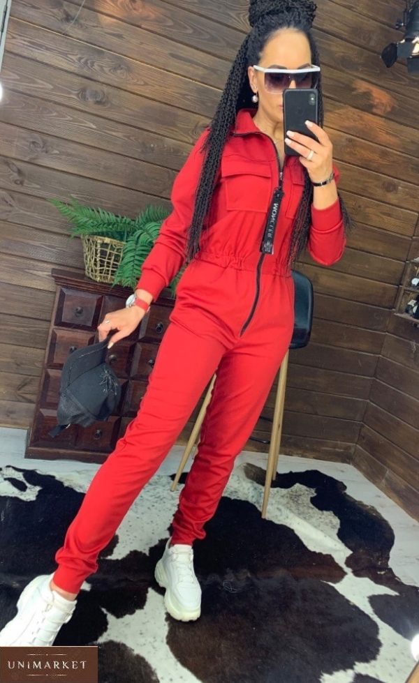 Заказать женский красный спортивный комбинезон с карманами по скидке