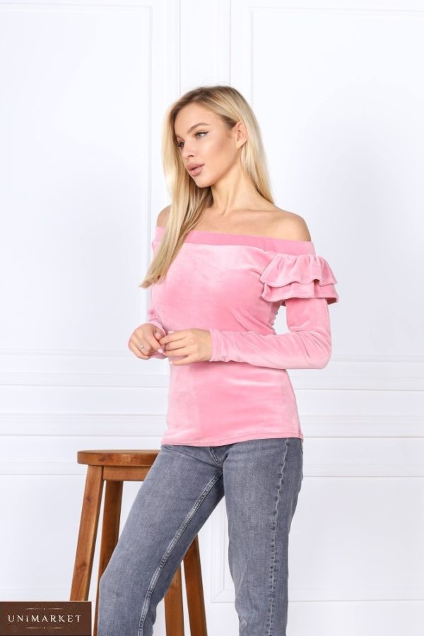 Купить розовую бархатную кофту для женщин с открытыми плечами и рюшей (размер 42-52) по скидке