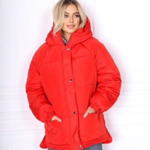 Заказать женскую красную куртку oversize с рукавом реглан (размер 42-48) по скидке