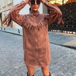 Купити жіночу замшеву сукню з бахромою в стилі мілітарі онлайн кольору мокко