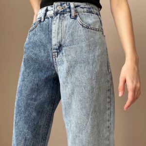 Придбати за знижку жіночі двоколірні джинси кльош синього кольору
