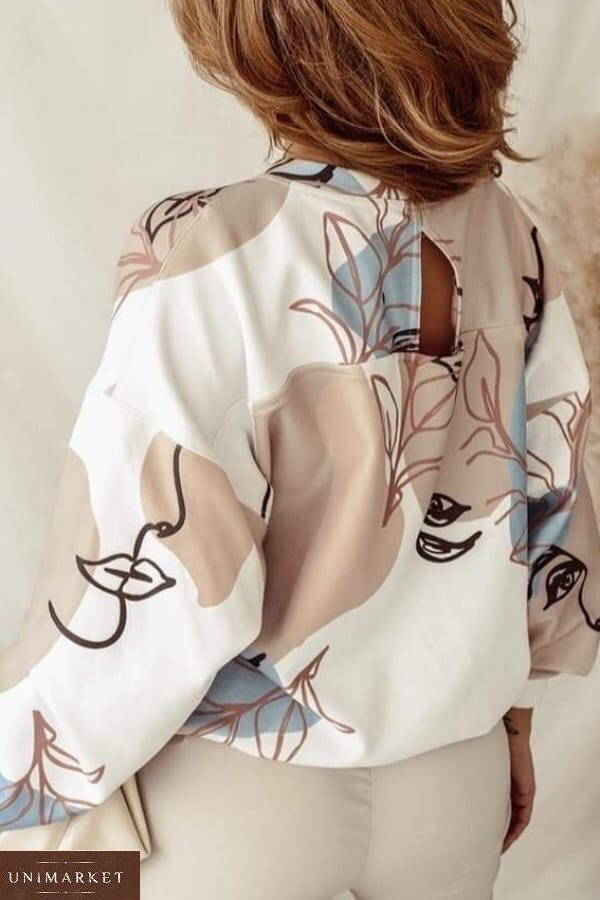 Придбати бежевого кольору прінтовану блузу для жінок з особами в Україні тренд