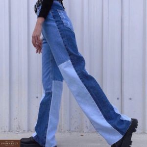 Заказать онлайн женские джинсы клеш с вставками сине-голубые