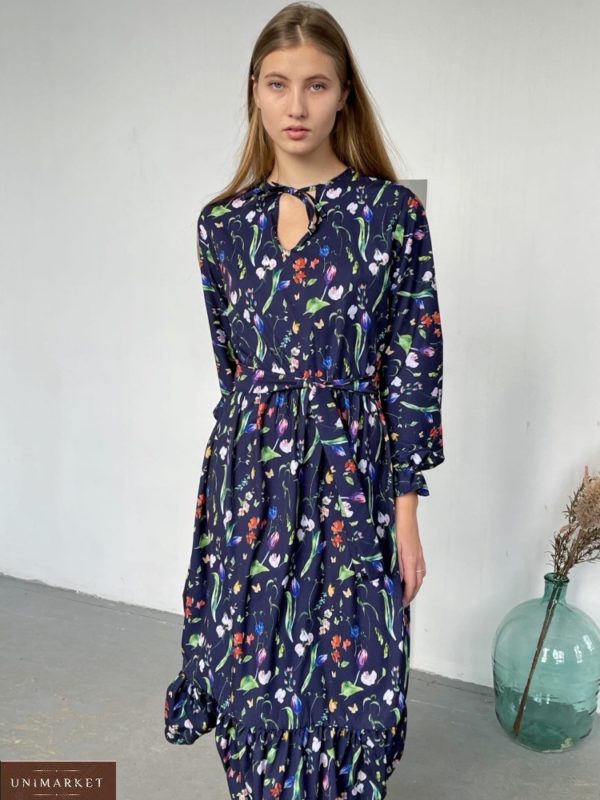 Замовити онлайн синю квіткову сукню з зав'язкою на шиї (розмір 42-52) для жінок