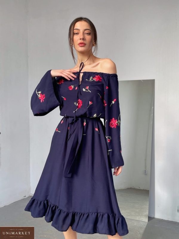 Заказать онлайн синее платье для женщин миди с цветами и открытыми плечами (размер 42-52)