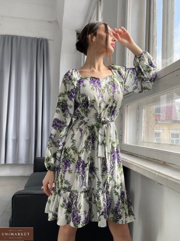 Замовити онлайн біле вільне плаття з принтом квіти і рюшами (розмір 42-52) в інтернеті