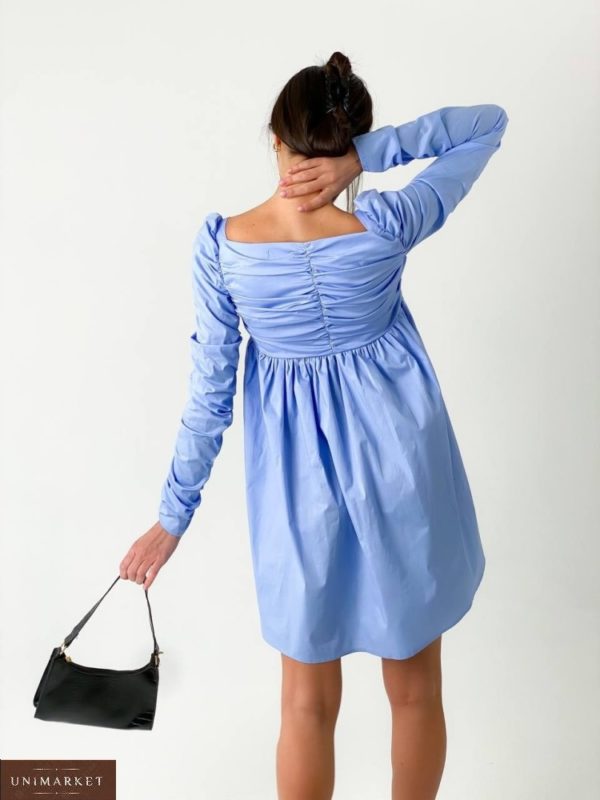 Придбати зі знижкою жіночу милу сукню з оборками блакитного кольору і довгим рукавом дешево