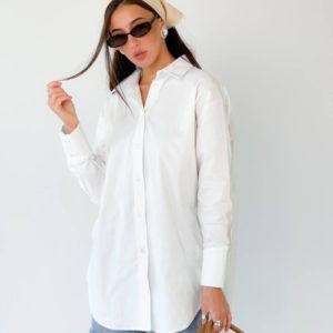 Купить белую женскую удлиненную рубашку свободного кроя в интернете (размер 42-50)