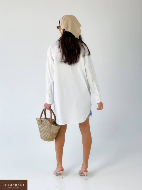 Заказать удлиненную белую рубашку для женщин свободного кроя (размер 42-50) по скидке
