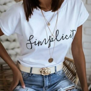 Купити недорого білу футболку з котону з написом Simplicity для жінок