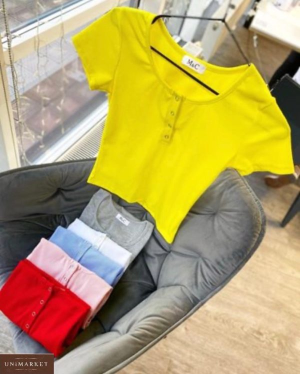 Заказать желтую, голубую, красную, пудра, серую футболку из трикотажа рубчик для женщин с заклепками по низким ценам
