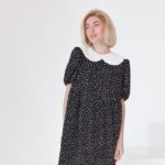 Купити зі знижкою плаття оверсайз чорне в горошок з коміром (розмір 42-58) для жінок