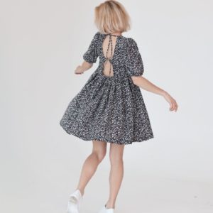 Придбати онлайн дешево жіноче вільне плаття з відкритою спиною (розмір 42-48) чорного кольору
