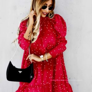 Купити недорого жіночу вільну сукню в горошок з рюшами (розмір 42-56) червоного кольору