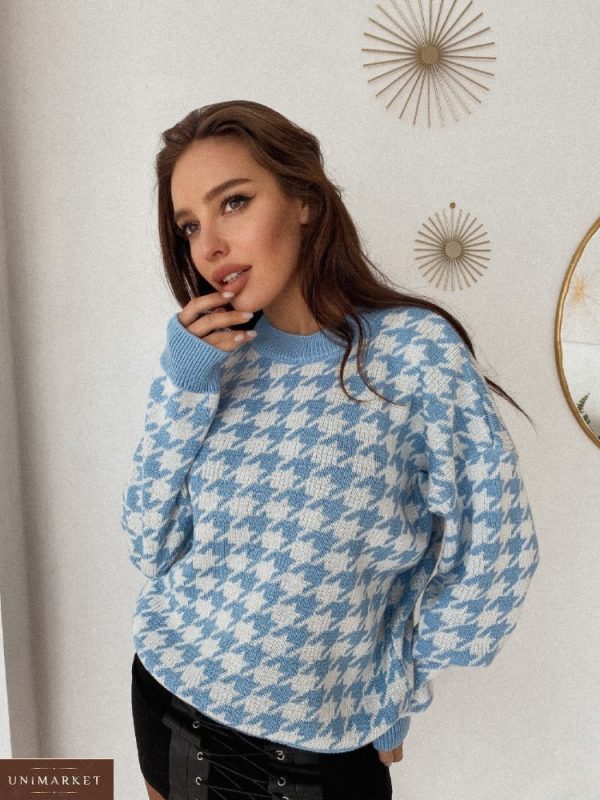 Замовити для жінок светр оверсайз дешево в гусячу лапку блакитного кольору