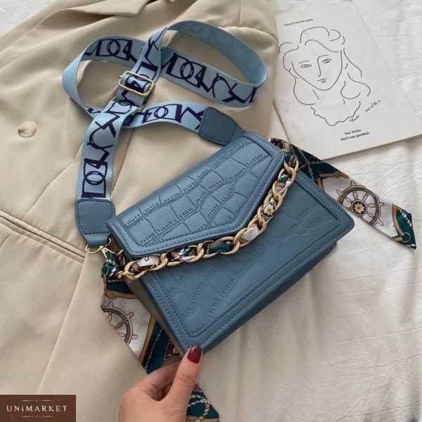 Замовити онлайн міні сумку блакитну з ланцюгом і хусткою для жінок