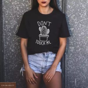 Купити онлайн жіночу футболку з принтом кактус чорного кольору