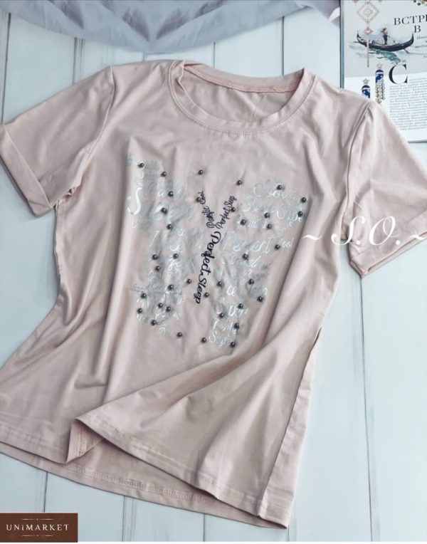 Замовити онлайн жіночу футболку з принтом з бісеру кольору пудра