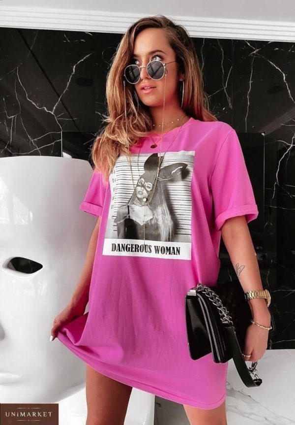 Купити рожевого кольору (розмір 42-50) жіноче вільне плаття міні з принтом в Україні