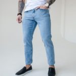 купити чоловічі однотонні джинси з бавовни за вигідною ціною