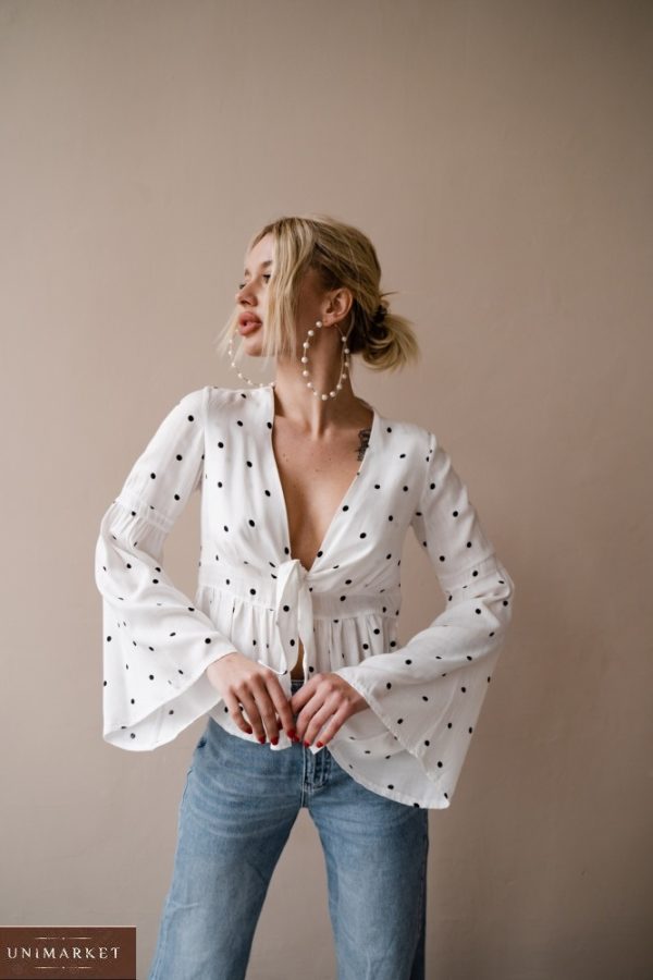 Купить в интернете женскую блузу с рукавами-колокольчиками в горошек (размер 42-48) для женщин