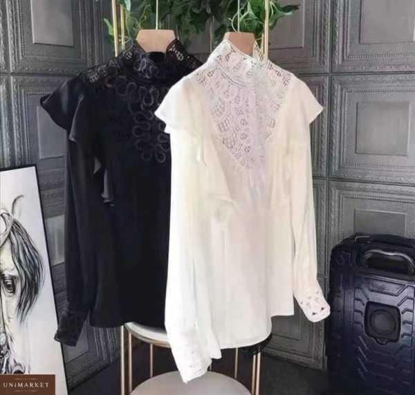 Придбати білу, чорну блузу з рюшами і мереживними вставками для жінок онлайн